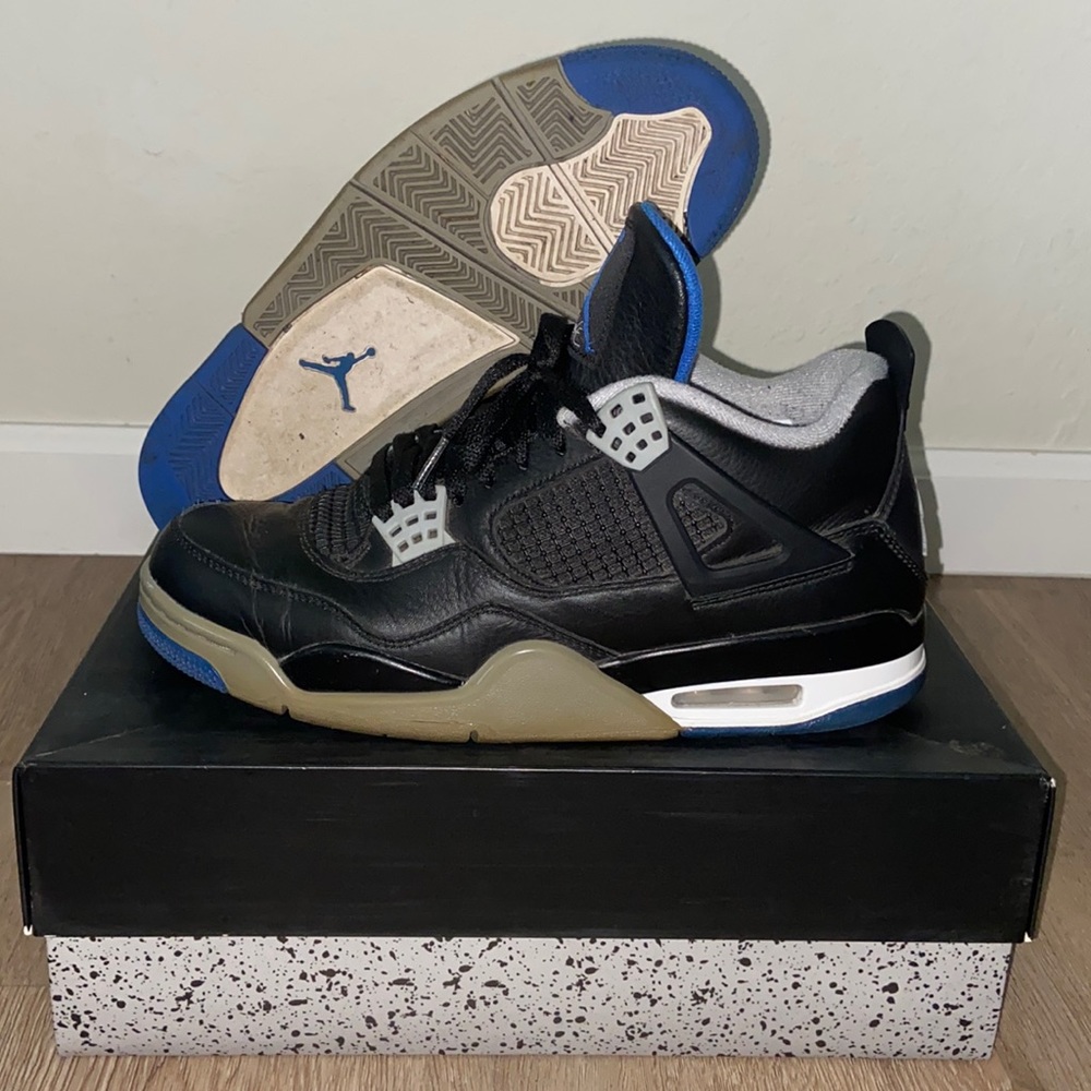 Air Jordan Retro 4 ‘Motorsport Alternative’